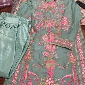 Sana safinaz Elegant Floral Embroidered Long Sleeve Dress